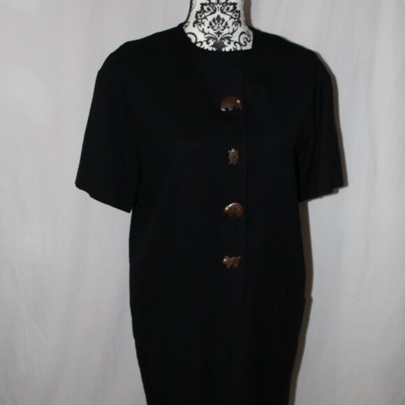 Evan Picone Dresses & Skirts - Evan-Picone Dress South Pacific BLACK Shell Animal Buttons Shift 8 VINTAGE